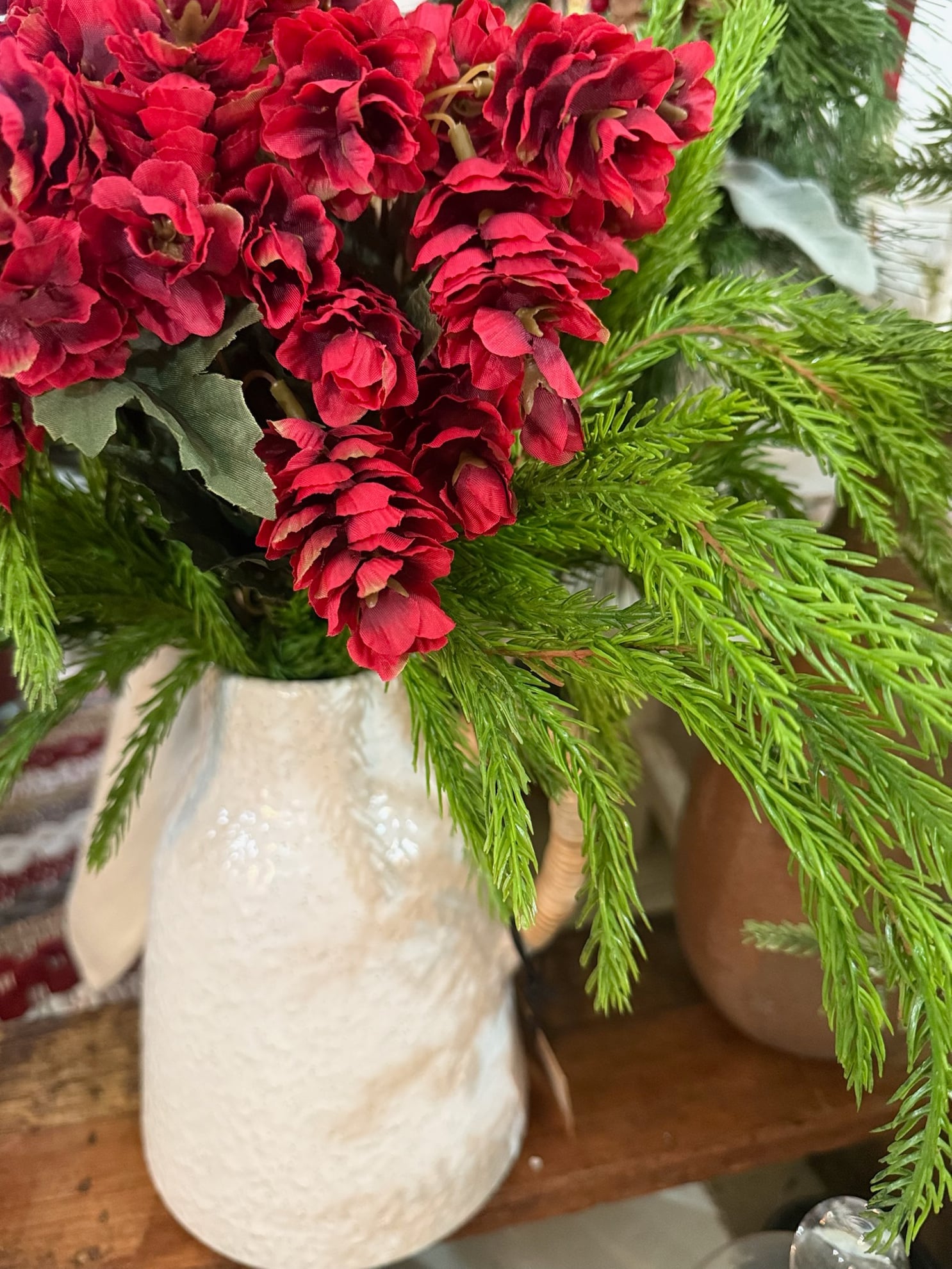 red hops christmas