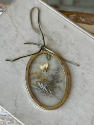 Gold Oval Pressed Flower Wall Art